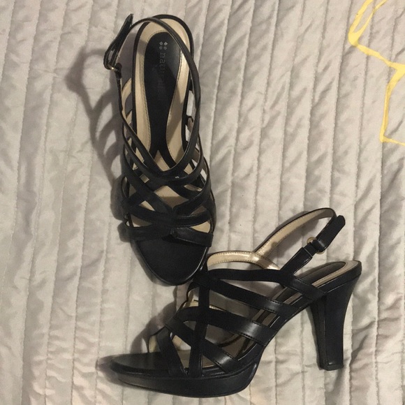 Heels - Picture 1 of 1